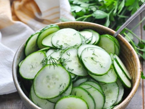 Easy Marinated Cucumbers (Mom's Recipe) - Momsdish