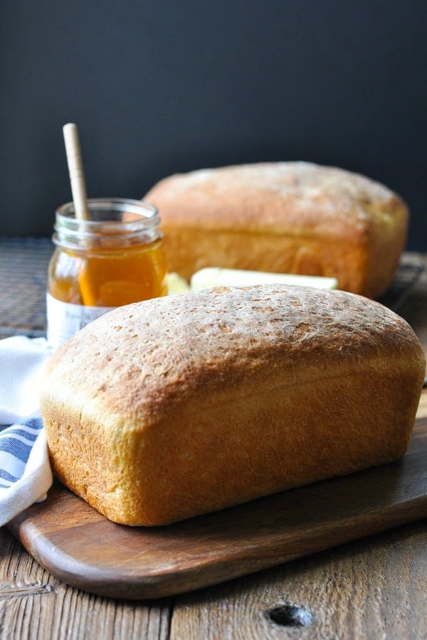 https://www.theseasonedmom.com/wp-content/uploads/2020/05/Easy-Homemade-Bread-2.jpg