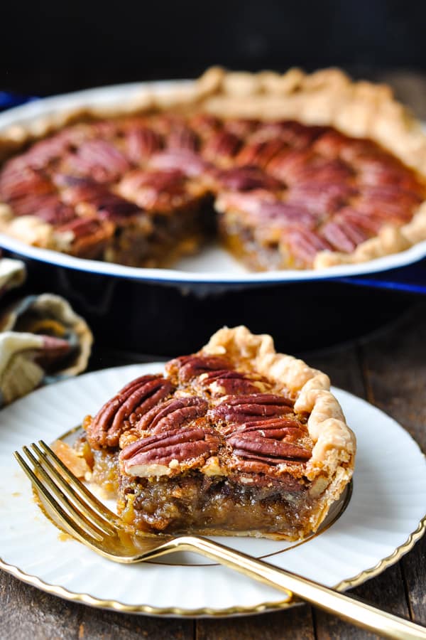 Easy Pecan Pie Recipe - The Seasoned Mom