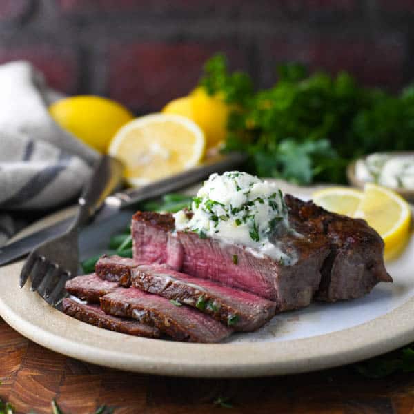 https://www.theseasonedmom.com/wp-content/uploads/2021/01/How-to-Cook-Filet-Mignon-in-a-Cast-Iron-Skillet-Horizontal-2.jpg