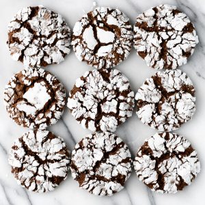 Chocolate Crinkle Cookies {with Cake Mix!} - The Seasoned Mom