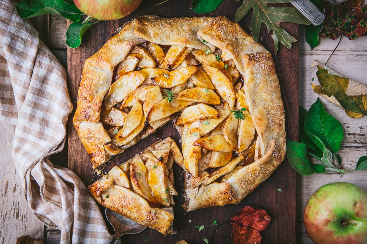 Apple Galette {Quick and Easy!} - The Seasoned Mom