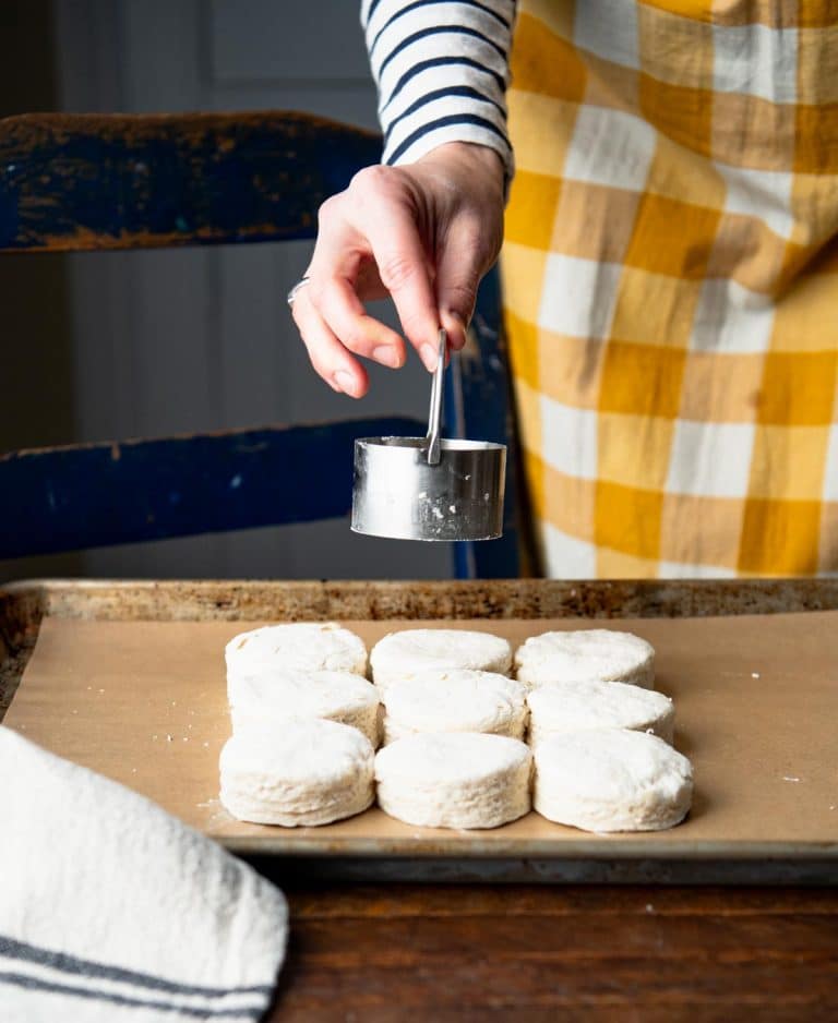 3-Ingredient Buttermilk Biscuits - The Seasoned Mom