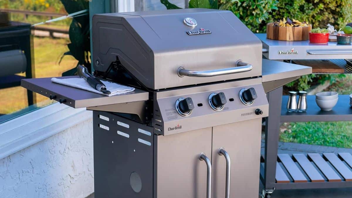 Best small gas grills: Char-Broil